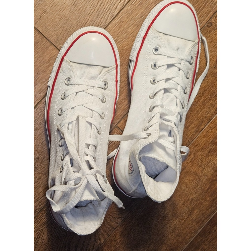 Mens  size 9 /Womans Size 11 - Converse Chuck Taylor All Star High Classic White
